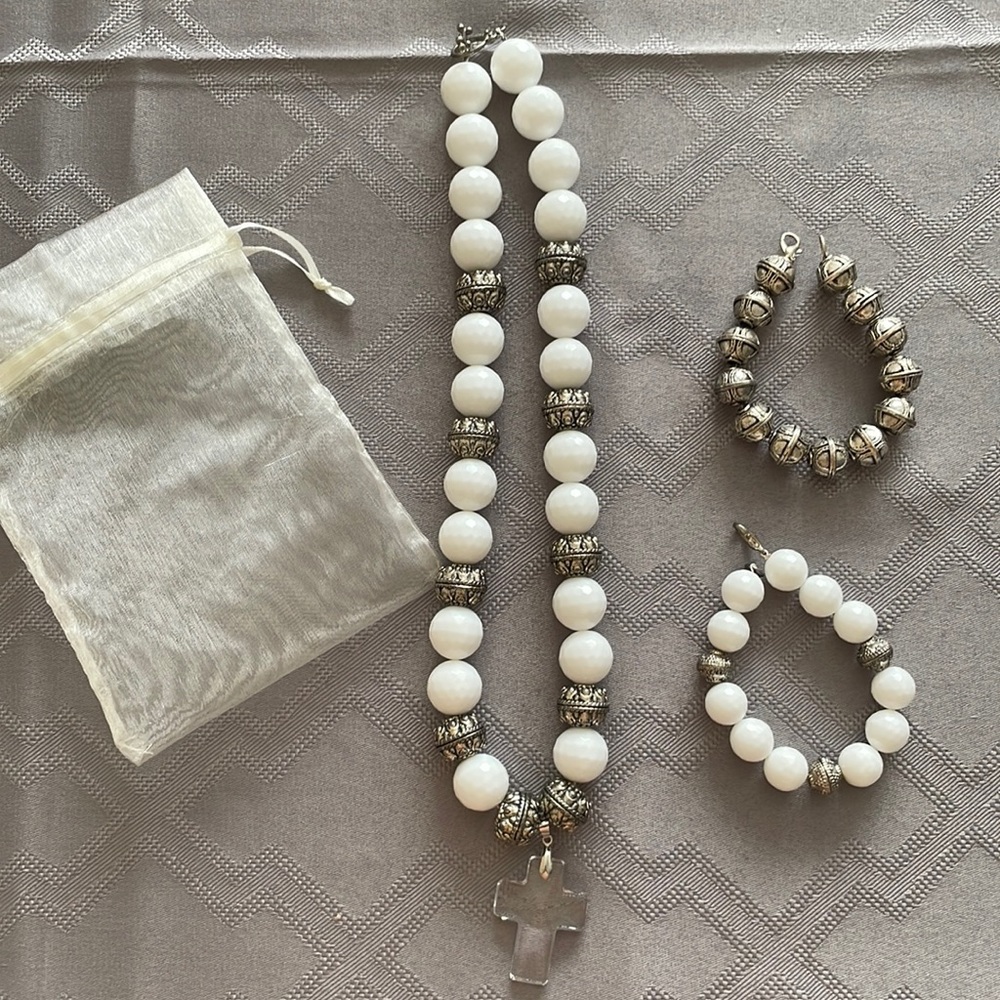 Matching Necklace + Bracelet Set